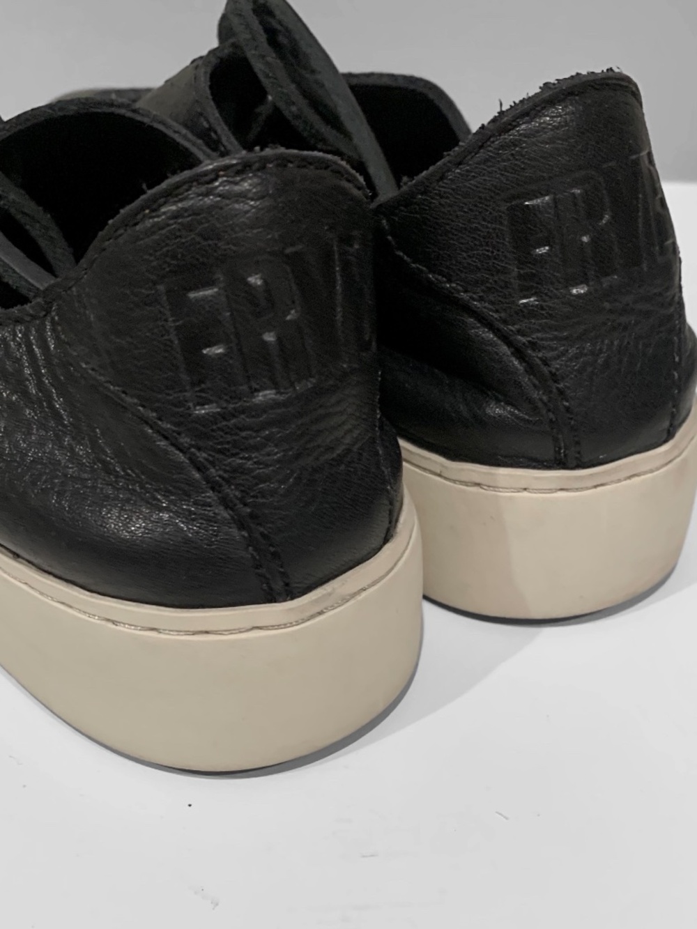 Frye Lena Low Black Leather Oxford Sneakers Lace-Up Shoes Women's 6 M - Picture 4 of 8